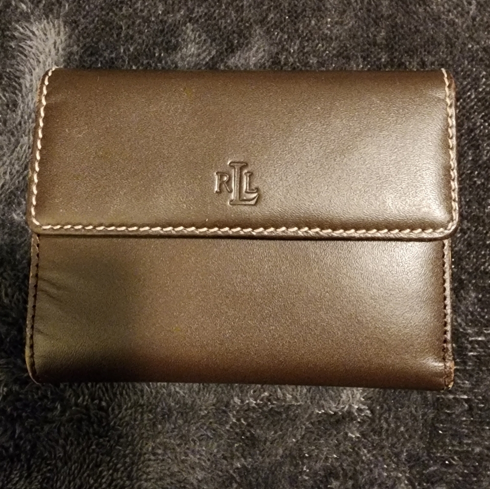 Brown Leather Ralph Lauren Bifold Wallet - Zippered Coin Pouch & Card Slots.